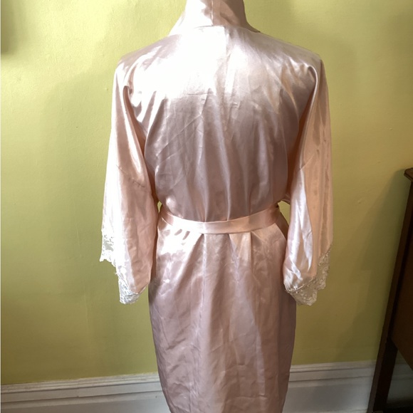 California Dynasty NWT Pretty Champagne Robe & Gown Set with Ivory Lace Size M - Picture 4 of 16